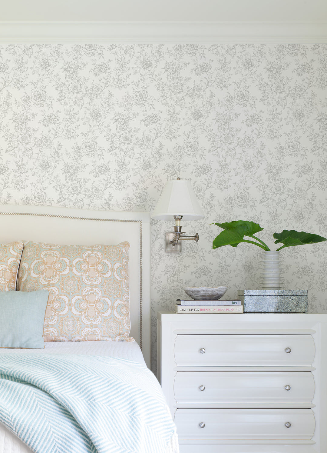 Wren Peel & Stick Wallpaper – RoomMates Decor