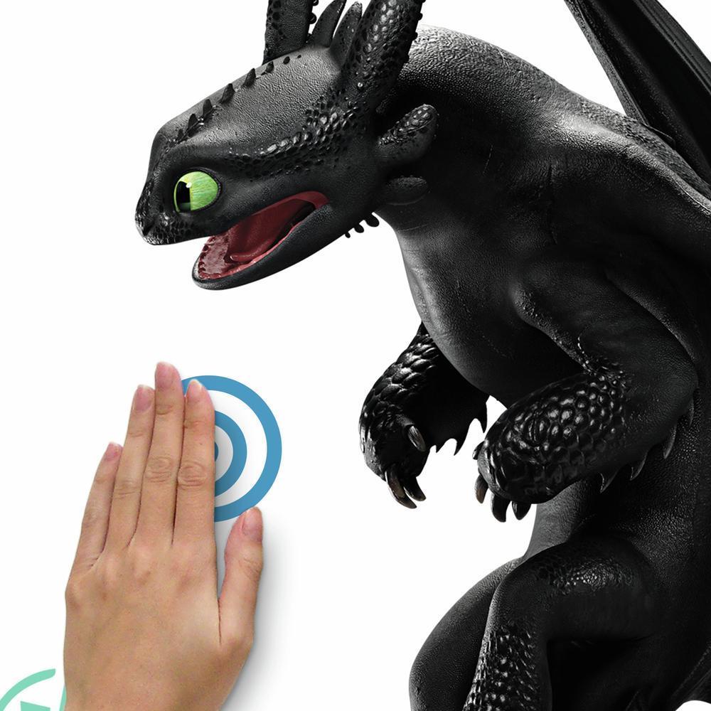 DreamWorks Dragons; How to Train Your Dragon: The Hidden World Toothless Peel and Stick Giant Wall Decals Wall Decals RoomMates   