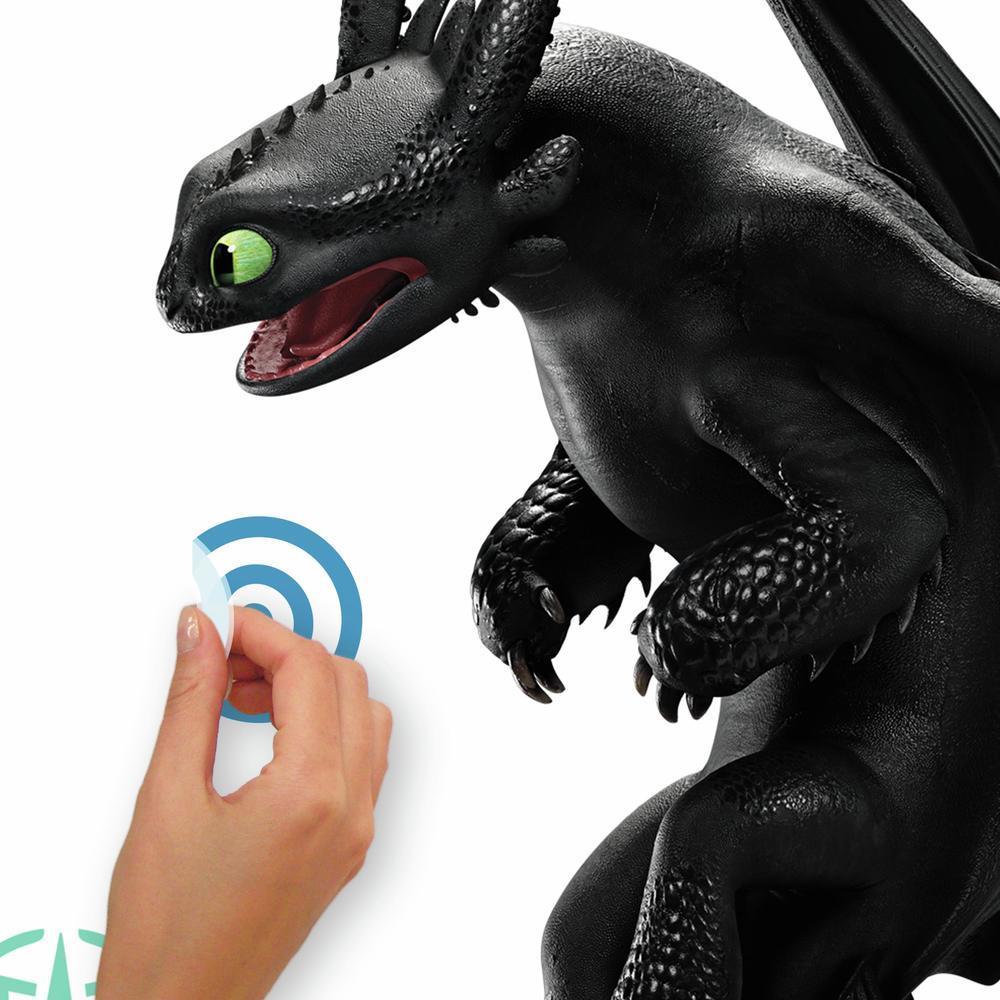 DreamWorks Dragons; How to Train Your Dragon: The Hidden World Toothless Peel and Stick Giant Wall Decals Wall Decals RoomMates   